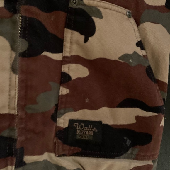 GUC WALL BLIZZARD PRUF camo boys jacket sz 12/14 - Picture 3 of 4